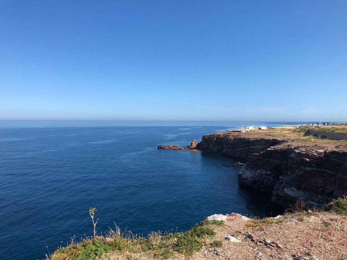 B&B Le Onde Praiola Terrasini Eksteriør billede
