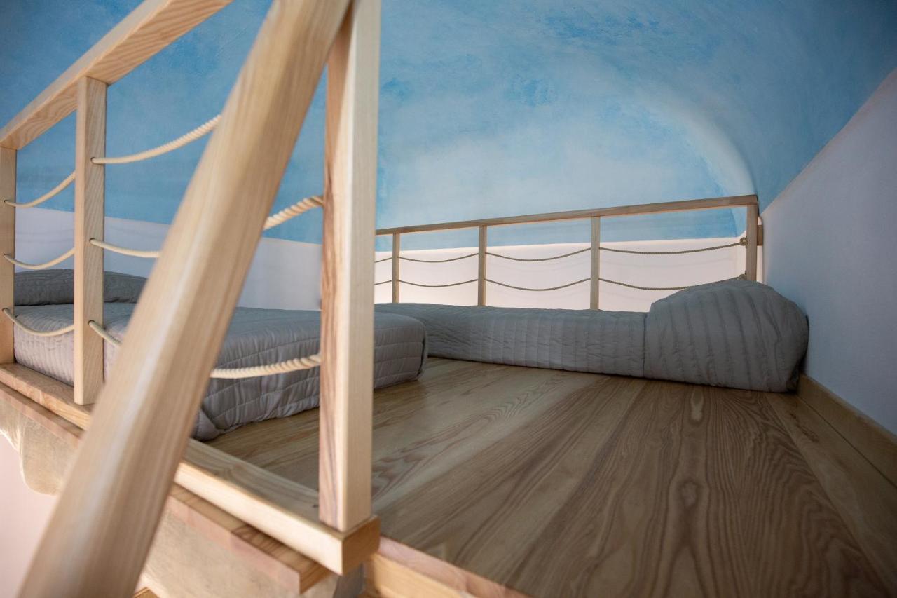 B&B Le Onde Praiola Terrasini Eksteriør billede