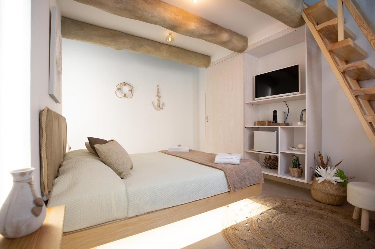 B&B Le Onde Praiola Terrasini Eksteriør billede